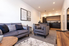 Modern 1 Bedroom Apartment in Bolton